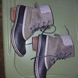 Sorel Black and Gray Winter Boots
